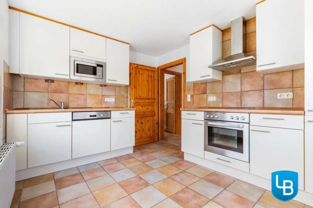 Immobilienangebot - Godau - Alle & Rest (Wohnen) - Traumhaftes Anwesen mit Stall und Koppeln am See- Perfekt für Pferdefreunde