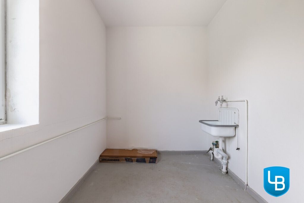Immobilienangebot - Godau - Alle & Rest (Wohnen) - Traumhaftes Anwesen mit Stall und Koppeln am See- Perfekt für Pferdefreunde