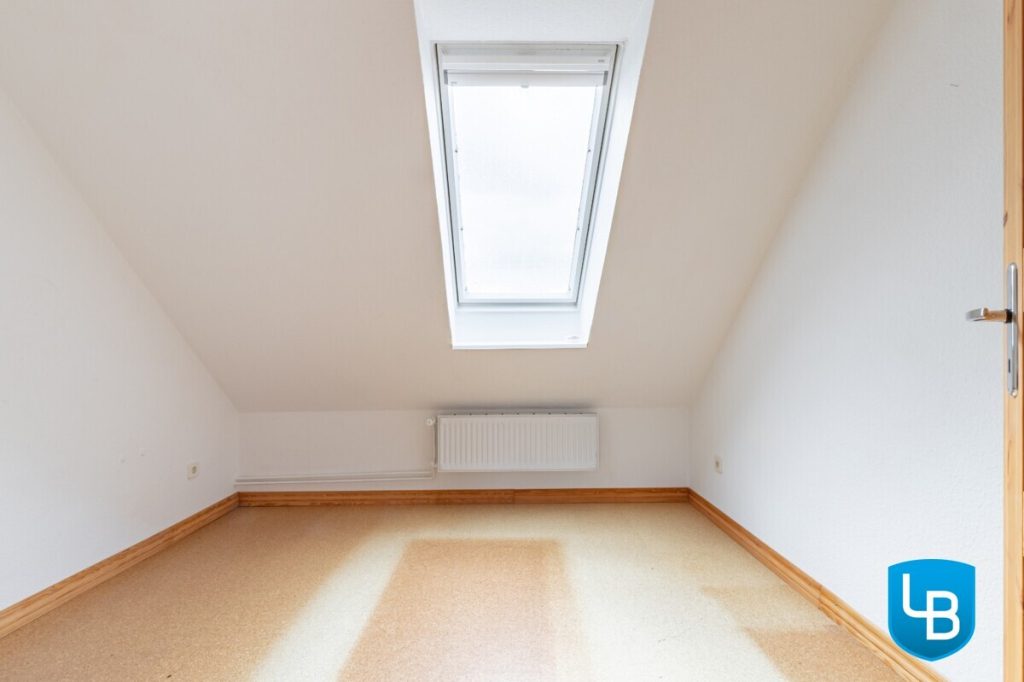 Immobilienangebot - Godau - Alle & Rest (Wohnen) - Traumhaftes Anwesen mit Stall und Koppeln am See- Perfekt für Pferdefreunde