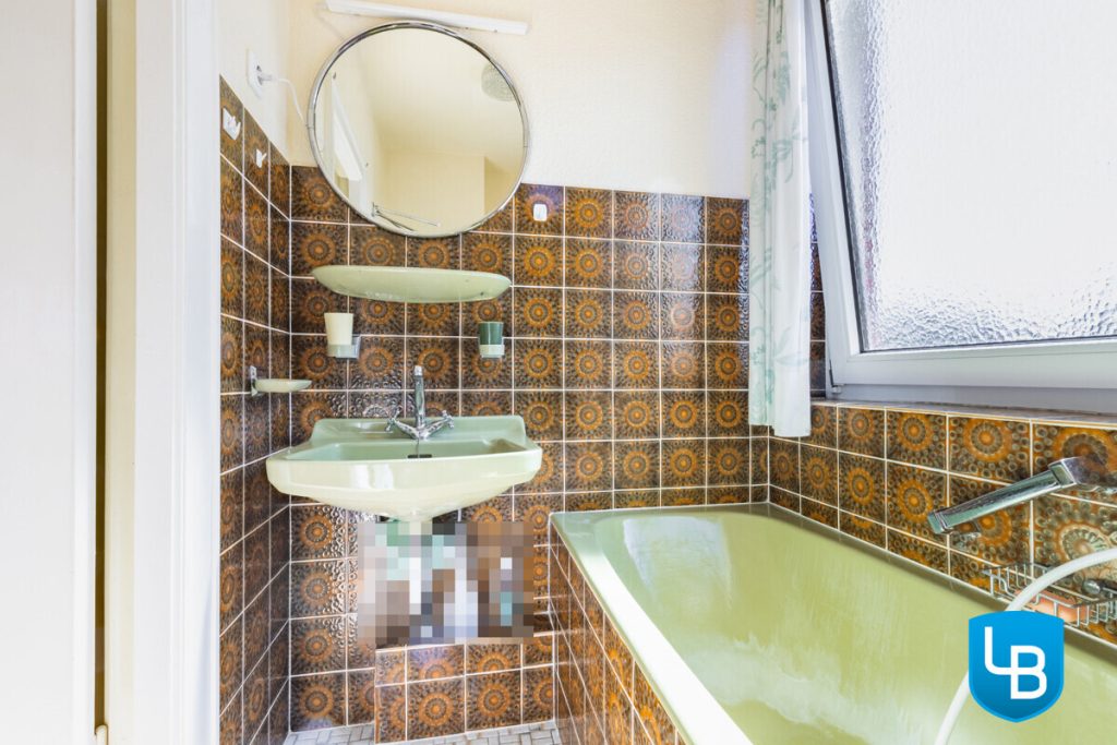 Immobilienangebot - Kiel - Alle & Rest (Wohnen) - Doppelhaushälfte – mit Charakter, Charme und Entwicklungspotenzial!
