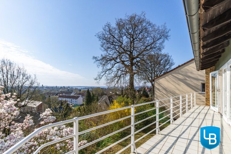Immobilienangebot - Plön - Alle & Rest (Wohnen) - Logenplatz über Plön – Sonnenbaden auf Ihrem Balkon mit atemberaubenden Weitblick