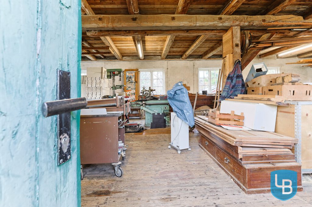 Immobilienangebot - Kirchbarkau - Gewerbe & Anlage - Historische Zimmerei (1911) als Solitär im Dorfkern. Außergewöhnliches Projektgrundstück