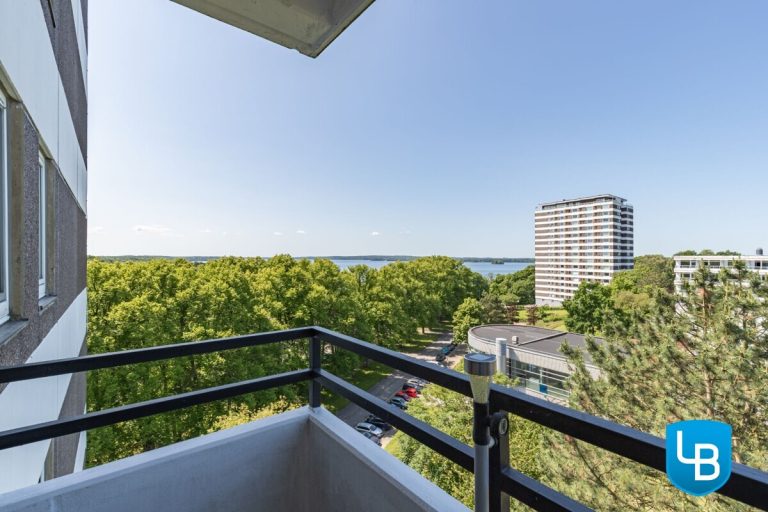 Immobilienangebot - Plön - Alle & Rest (Wohnen) - Dieser Ausblick könnte Ihrer sein! Möblierte 1-Zi-Wohnung am "Großen Plöner See" sucht neue Bewohner