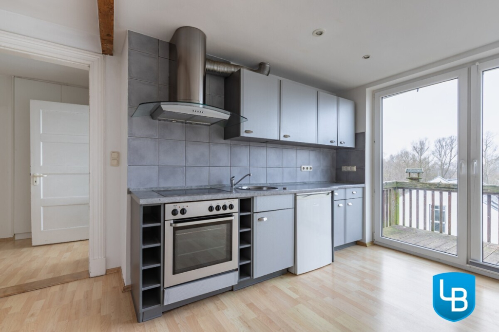 Immobilienangebot - Plön - Alle & Rest (Wohnen) - Tolle Investitionsmöglichkeit! 
MFH mit Gewerbeeinheit und guter Rendite in Plön!