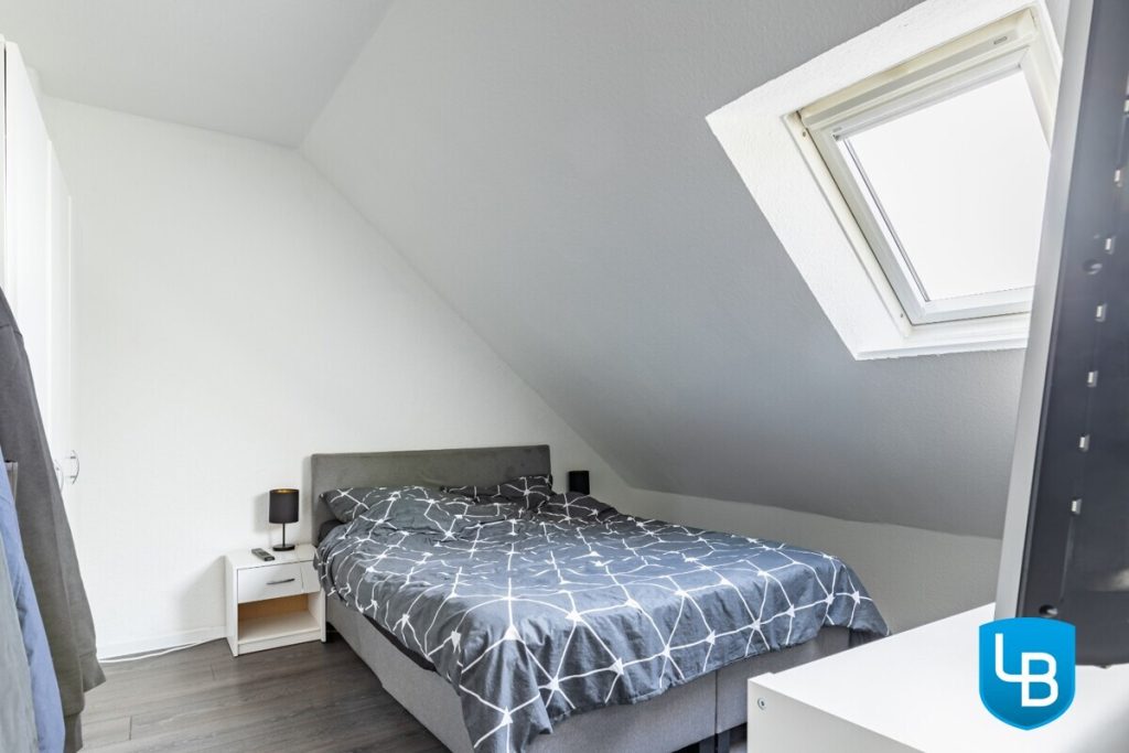 Immobilienangebot - Plön - Alle & Rest (Wohnen) - Tolle Investitionsmöglichkeit! 
MFH mit Gewerbeeinheit und guter Rendite in Plön!