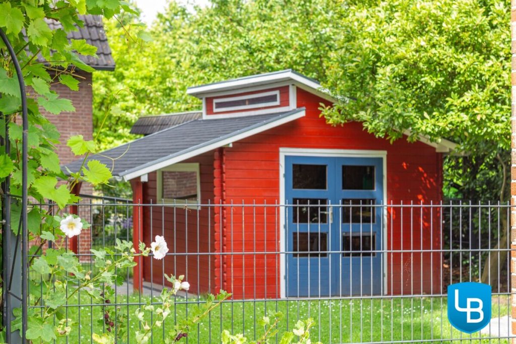Immobilienangebot - Hamburg - Alle & Rest (Wohnen) - Ihr energieeffizientes, modernes Zuhause mit Einliegerwohnung, großem Garten und überdachtem Pool