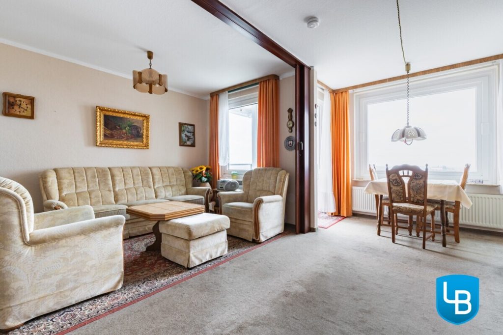 Immobilienangebot - Plön - Alle & Rest (Wohnen) - Fantastischer Blick über den "Großen Plöner See"! Gemütliches 1-Zimmer-Apartment über den Dächern von Plön.