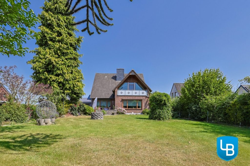 Immobilienangebot - Rathjensdorf / Theresienhof - Alle & Rest (Wohnen) - Idylle am Feldrand: Einfamilienhaus auf großem Grundstück mit zusätzlicher Bebauungsmöglichkeit