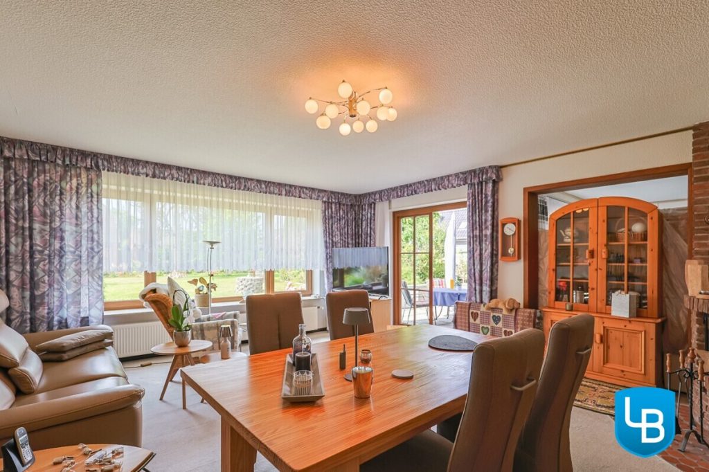 Immobilienangebot - Rathjensdorf / Theresienhof - Alle & Rest (Wohnen) - Idylle am Feldrand: Einfamilienhaus auf großem Grundstück mit zusätzlicher Bebauungsmöglichkeit