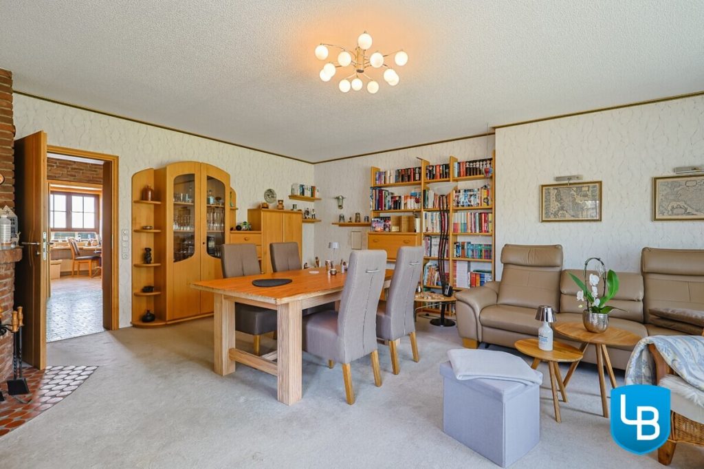 Immobilienangebot - Rathjensdorf / Theresienhof - Alle & Rest (Wohnen) - Idylle am Feldrand: Einfamilienhaus auf großem Grundstück mit zusätzlicher Bebauungsmöglichkeit