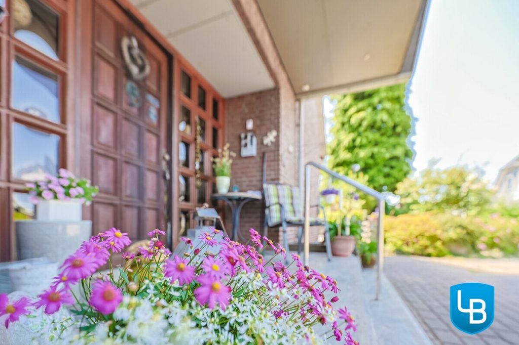 Immobilienangebot - Rathjensdorf / Theresienhof - Alle & Rest (Wohnen) - Idylle am Feldrand: Einfamilienhaus auf großem Grundstück mit zusätzlicher Bebauungsmöglichkeit