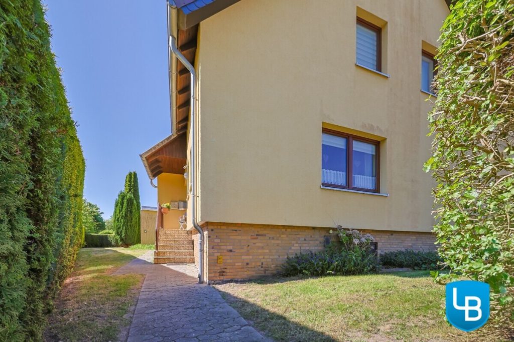 Immobilienangebot - Heikendorf - Alle & Rest (Wohnen) - Zweifamilienhaus mit separatem Bungalow als Kapitalanlage oder später mal selbst einziehen