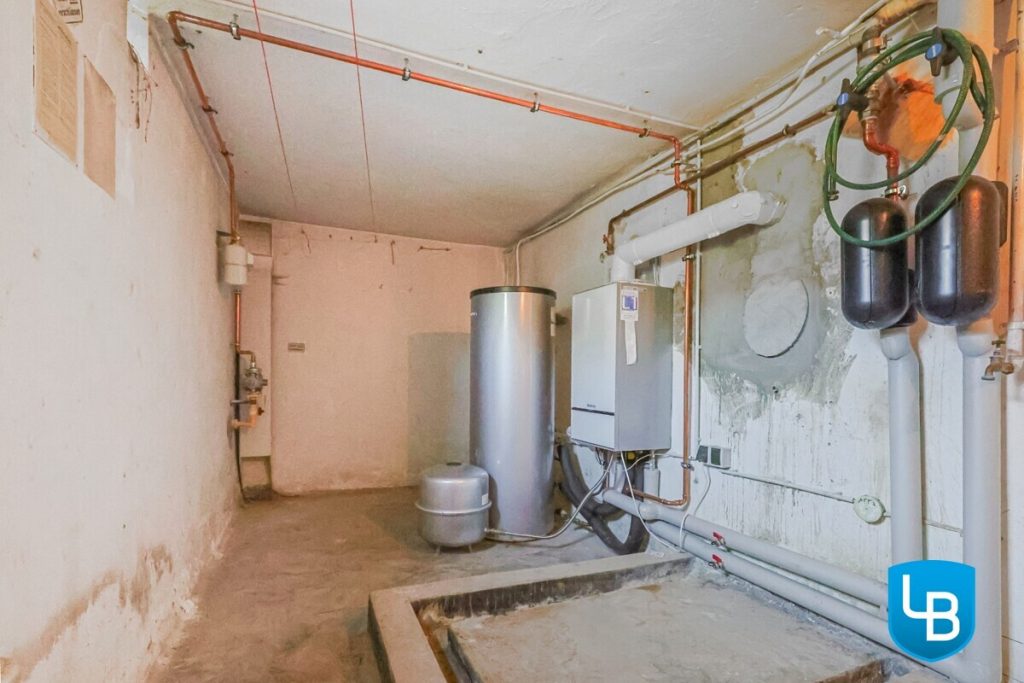 Immobilienangebot - Heikendorf - Alle & Rest (Wohnen) - Zweifamilienhaus mit separatem Bungalow als Kapitalanlage oder später mal selbst einziehen