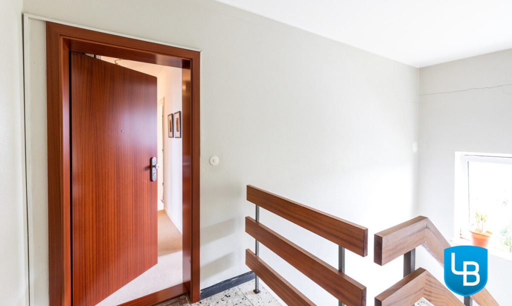 Immobilienangebot - Plön - Alle & Rest (Wohnen) - Einzugsbereit! Helle 3-Zimmer-Wohnung mit Balkon sucht neue Eigentümer