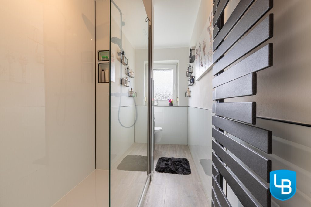 Immobilienangebot - Plön - Alle & Rest (Wohnen) - Einzugsbereit! Helle 3-Zimmer-Wohnung mit Balkon sucht neue Eigentümer