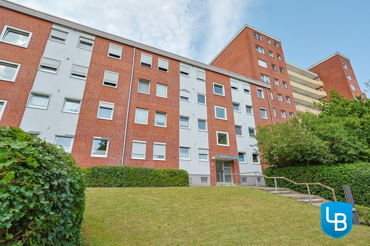 Immobilienangebot - Plön - Alle & Rest (Wohnen) - Einzugsbereit! Helle 3-Zimmer-Wohnung mit Balkon sucht neue Eigentümer