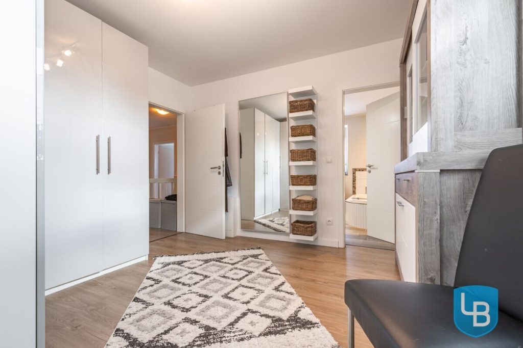 Immobilienangebot - Eutin - Alle & Rest (Wohnen) - Neuwertiges Einfamilienhaus – Bezugsfertig und familienfreundlich