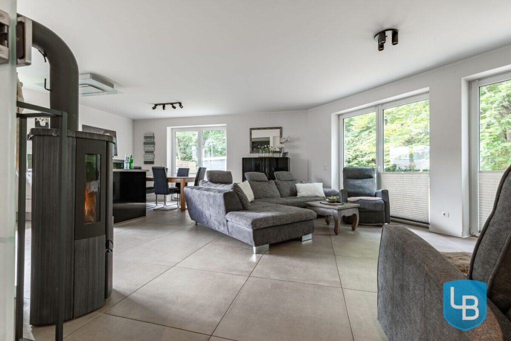 Immobilienangebot - Eutin - Alle & Rest (Wohnen) - Neuwertiges Einfamilienhaus – Bezugsfertig und familienfreundlich