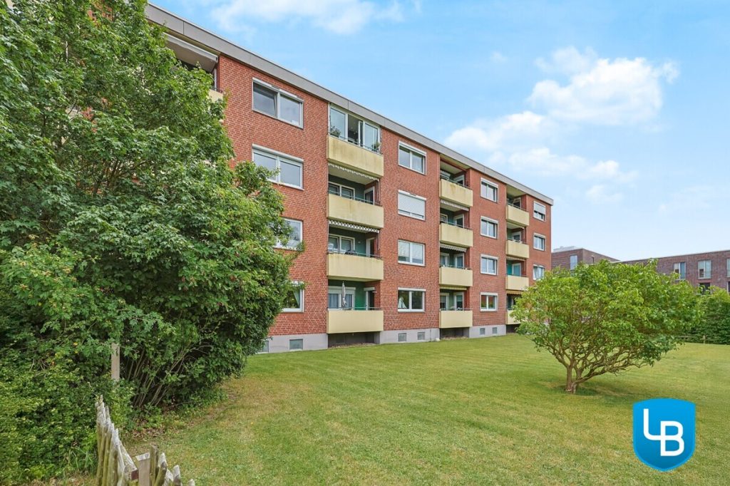 Immobilienangebot - Plön - Alle & Rest (Wohnen) - Sofort bezugsfreie, modernisierte 3-Zimmer-Eigentumswohnung mit hochwertiger Ausstattung und Balkon