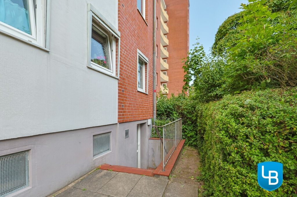 Immobilienangebot - Plön - Alle & Rest (Wohnen) - Sofort bezugsfreie, modernisierte 3-Zimmer-Eigentumswohnung mit hochwertiger Ausstattung und Balkon