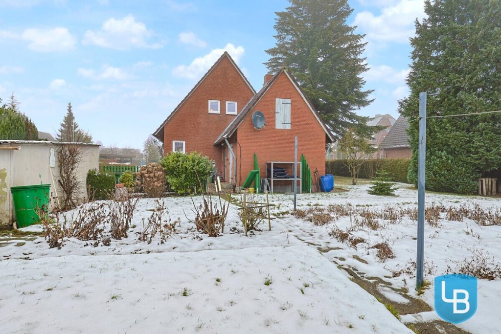 Immobilienangebot - Helmstorf / Kühren - Alle & Rest (Wohnen) - Einfamilienhaus in ruhiger Dorflage- lassen Sie Ihre Ideen Wirklichkeit werden