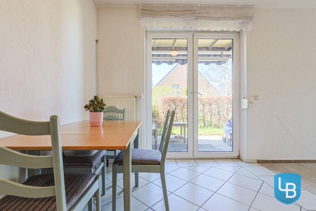 Immobilienangebot - Plön - Alle & Rest (Wohnen) - Mitten in Plön! 
Tolle 3-Zimmer-Wohnung mit Terrasse im Grünen, Balkon und Fahrstuhl