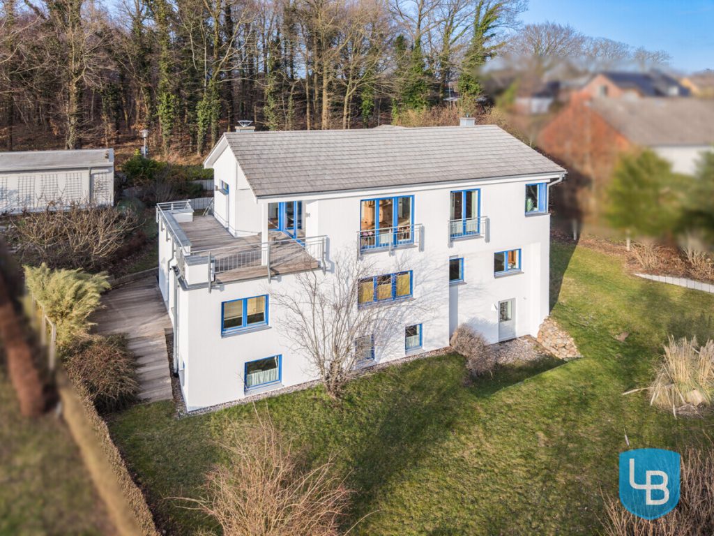 Immobilienangebot - Mönkeberg - Alle & Rest (Wohnen) - Wenn Träume wahr werden: Großzügiges Einfamilienhaus in unmittelbarer Strandnähe