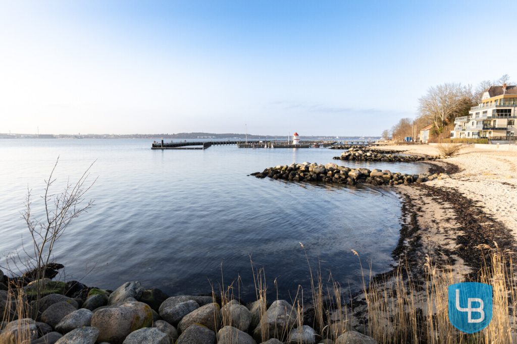 Immobilienangebot - Mönkeberg - Alle & Rest (Wohnen) - Wenn Träume wahr werden: Großzügiges Einfamilienhaus in unmittelbarer Strandnähe
