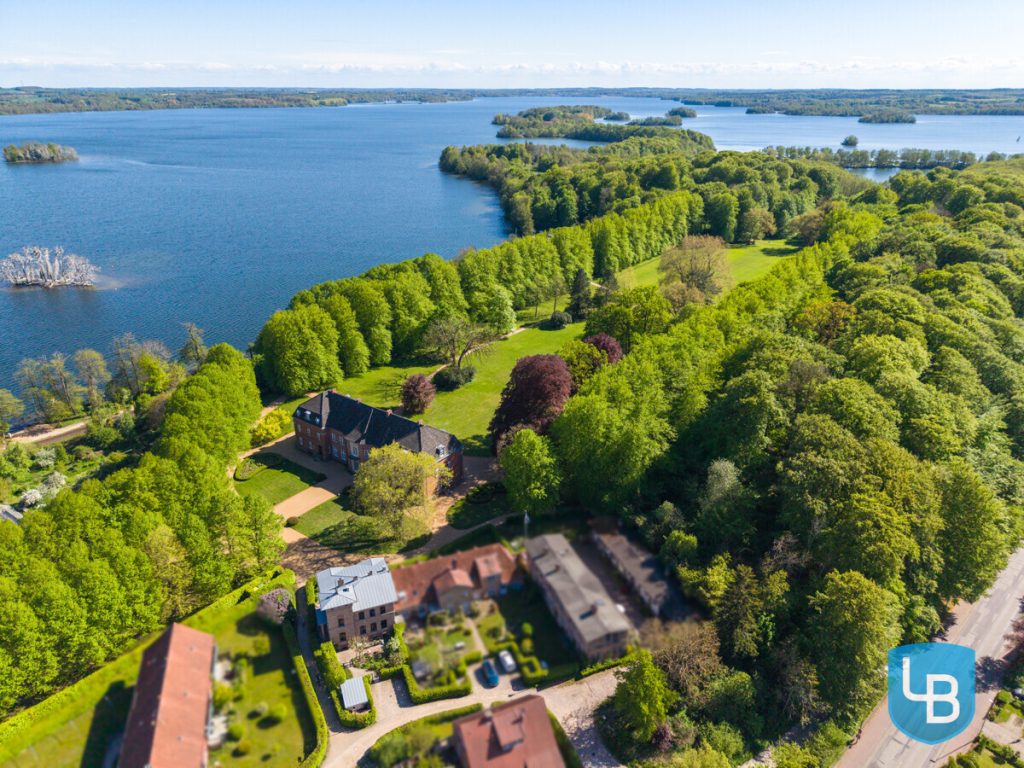 Immobilienangebot - Plön - Alle & Rest (Wohnen) - Wohnen wie im Märchen - herrschaftliches Haus zur Miete im Plöner Schlossgebiet