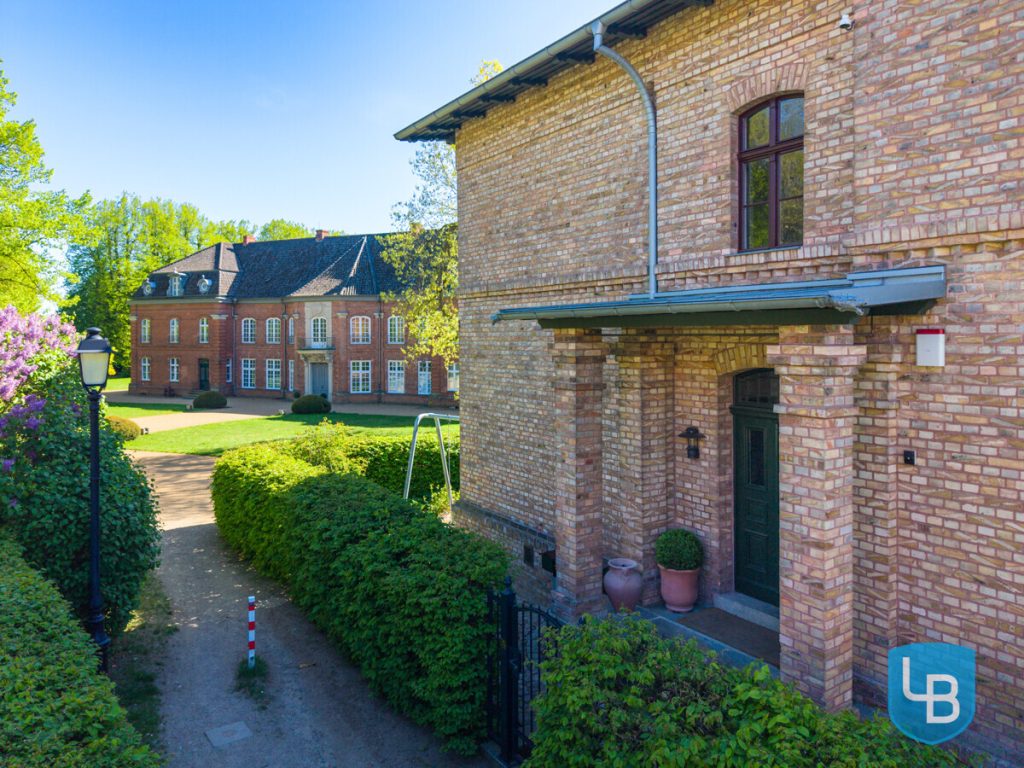 Immobilienangebot - Plön - Alle & Rest (Wohnen) - Wohnen wie im Märchen - herrschaftliches Haus zur Miete im Plöner Schlossgebiet