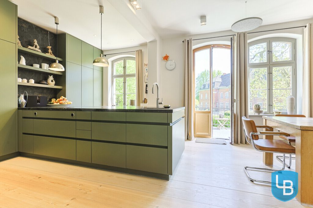 Immobilienangebot - Plön - Alle & Rest (Wohnen) - Wohnen wie im Märchen - herrschaftliches Haus zur Miete im Plöner Schlossgebiet