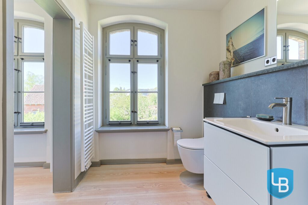 Immobilienangebot - Plön - Alle & Rest (Wohnen) - Wohnen wie im Märchen - herrschaftliches Haus zur Miete im Plöner Schlossgebiet