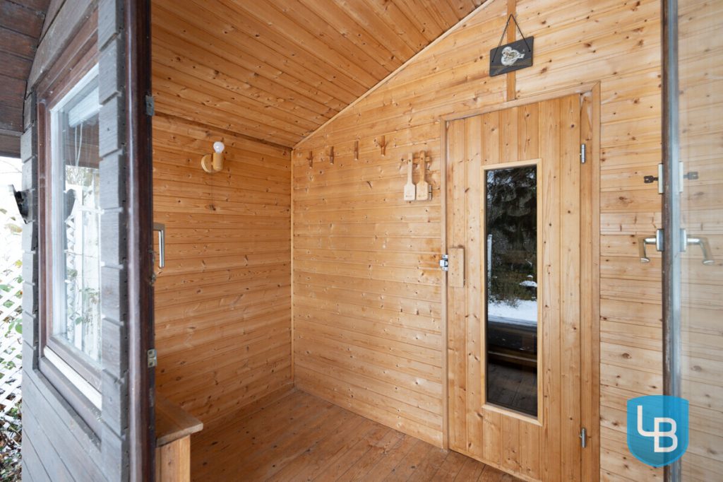 Immobilienangebot - Ahrensbök / Gnissau - Alle & Rest (Wohnen) - Einzigartiges Wohnen auf weitläufigem Traumgrundstück – Exklusives Einfamilienhaus mit Schwimmteich