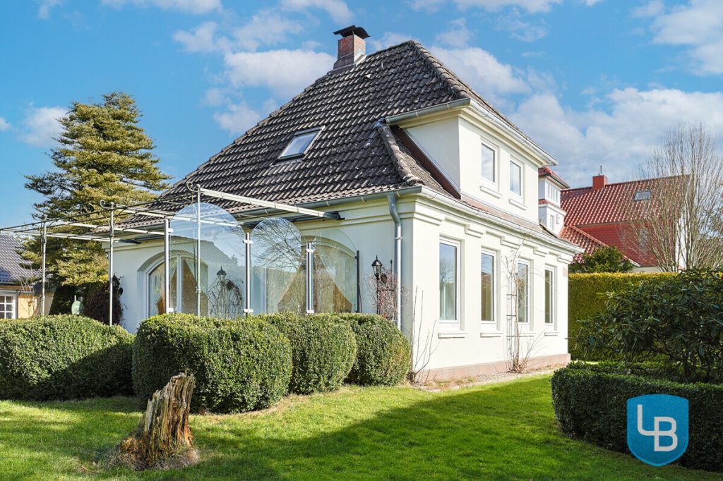 Immobilienangebot - Ahrensbök - Alle & Rest (Wohnen) - Wohnen wie im Urlaub - Kleines Einfamilienhaus in idyllischer Feldrandlage