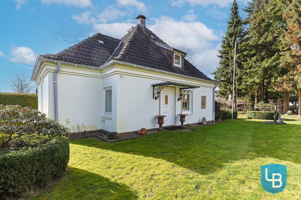 Immobilienangebot - Ahrensbök - Alle & Rest (Wohnen) - Wohnen wie im Urlaub - Kleines Einfamilienhaus in idyllischer Feldrandlage