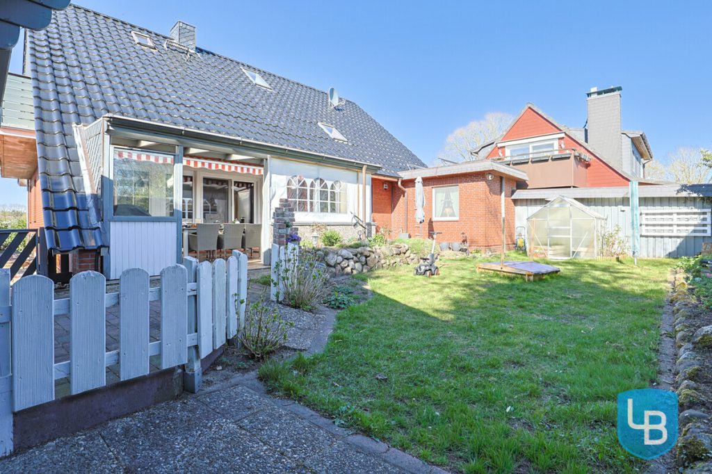 Immobilienangebot - Lohe - Alle & Rest (Wohnen) - Natur trifft Rendite! Attraktives Doppelhaus-Ensemble mit vier vermieteten Wohneinheiten