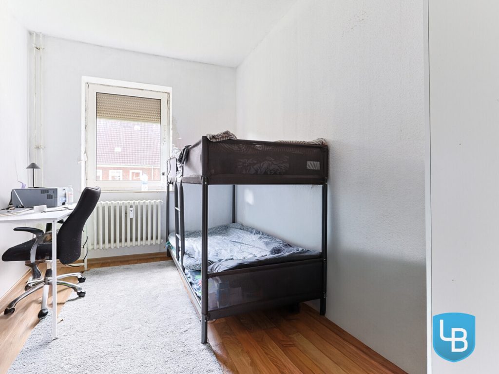 Immobilienangebot - Kiel - Alle & Rest (Wohnen) - Das rechnet sich: Vermietete 2-Zimmer-Wohnung in ruhiger und  solider Wohnanlage