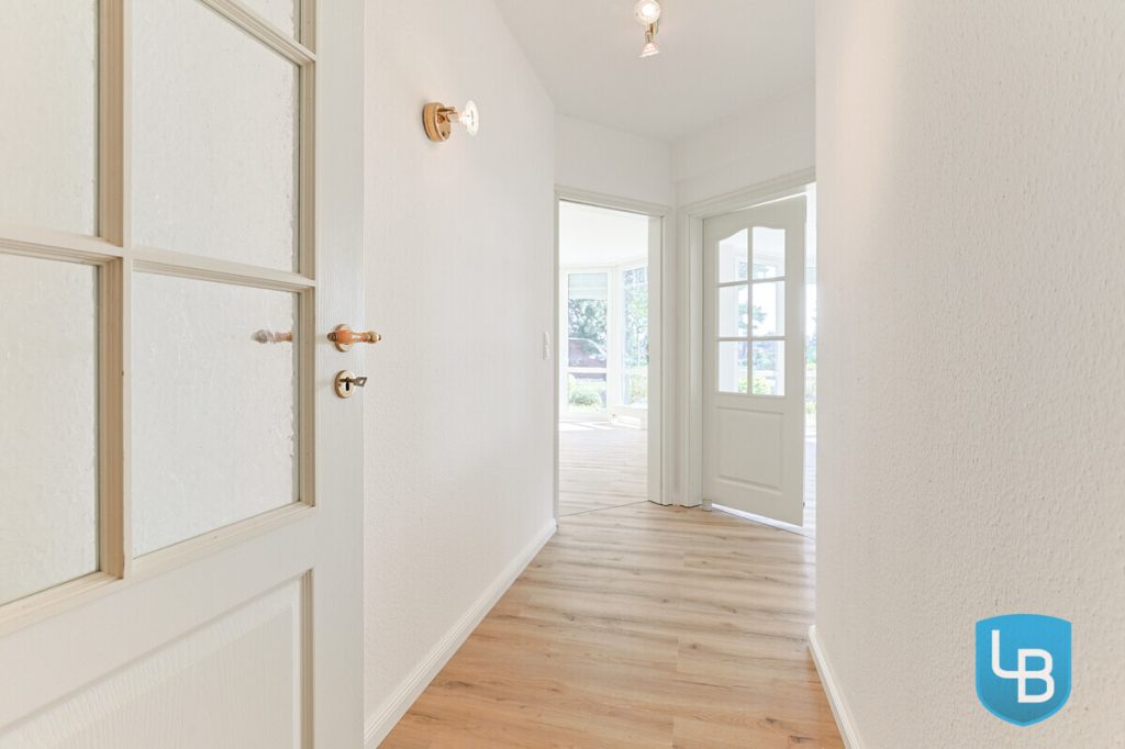 Immobilienangebot - Rendsburg - Alle & Rest (Wohnen) - Erste Reihe Nordostseekanal: Traumhafte, modernisierte 4-Zimmer-Wohnung zur Miete