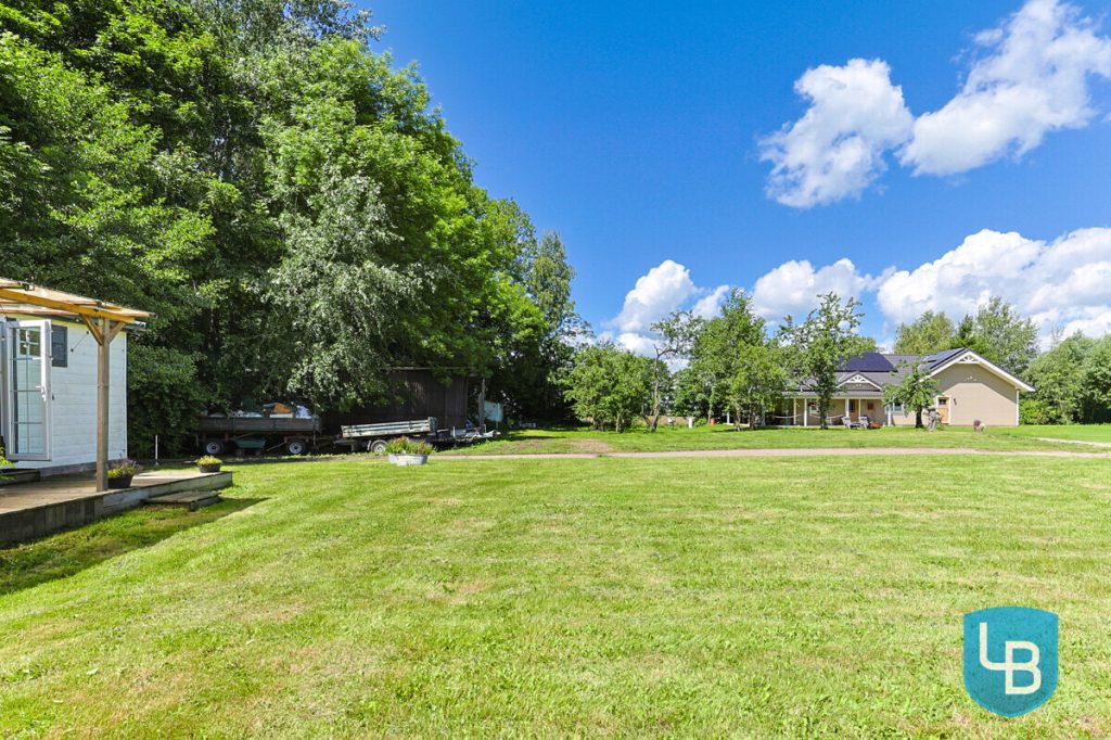 Immobilienangebot - Kiebitzreihe / Bekenreihe - Alle & Rest (Wohnen) - Wo Neubauqualität auf Hofcharakter trifft -außergewöhnliches Landanwesen mit Reitanlage und Halle