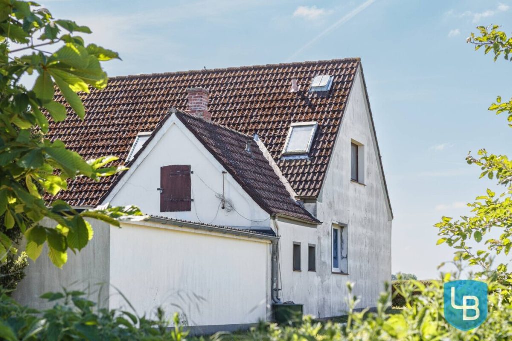 Immobilienangebot - Bösdorf Oberkleveez - Alle & Rest (Wohnen) - Verwirklichen Sie Ihre Wohnträume in Bösdorf! Einfamilienhaus in Feldrandlage