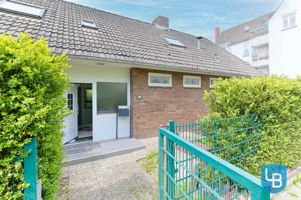 Immobilienangebot - Kiel - Alle & Rest (Wohnen) - Großzügiges Einfamilienhaus in ruhiger Sackgassenendlage!