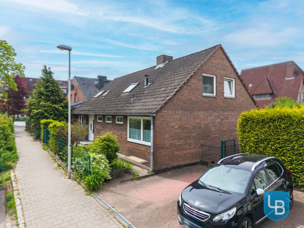 Immobilienangebot - Kiel - Alle & Rest (Wohnen) - Großzügiges Einfamilienhaus in ruhiger Sackgassenendlage!