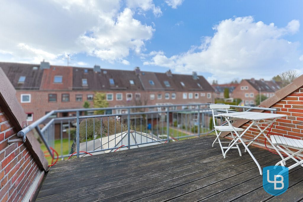 Immobilienangebot - Kiel - Alle & Rest (Wohnen) - Reihenhaus mit Anbau und Dachterrasse in ruhiger Lage!