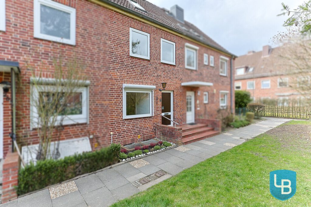 Immobilienangebot - Kiel - Alle & Rest (Wohnen) - Reihenhaus mit Handlungsbedarf für die kleine Familie!