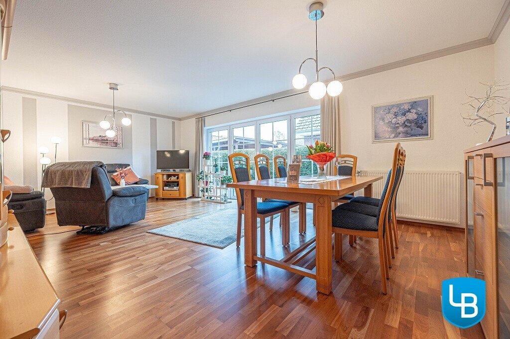 Immobilienangebot - Grömitz - Alle & Rest (Wohnen) - Ruhige Wohnlage mit Ostseenähe – Zweifamilienhaus mit Perspektive