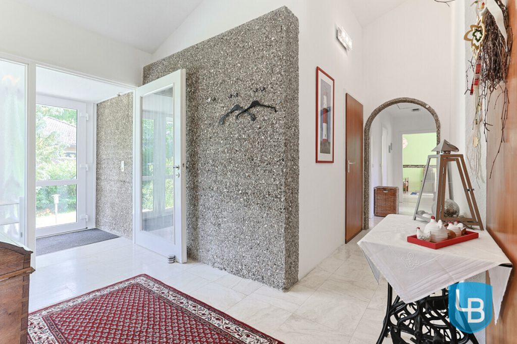 Immobilienangebot - Lensahn - Alle & Rest (Wohnen) - Wohnen auf einer Ebene mit viel Freiraum – Charmantes Einfamilienhaus auf großem Grundstück