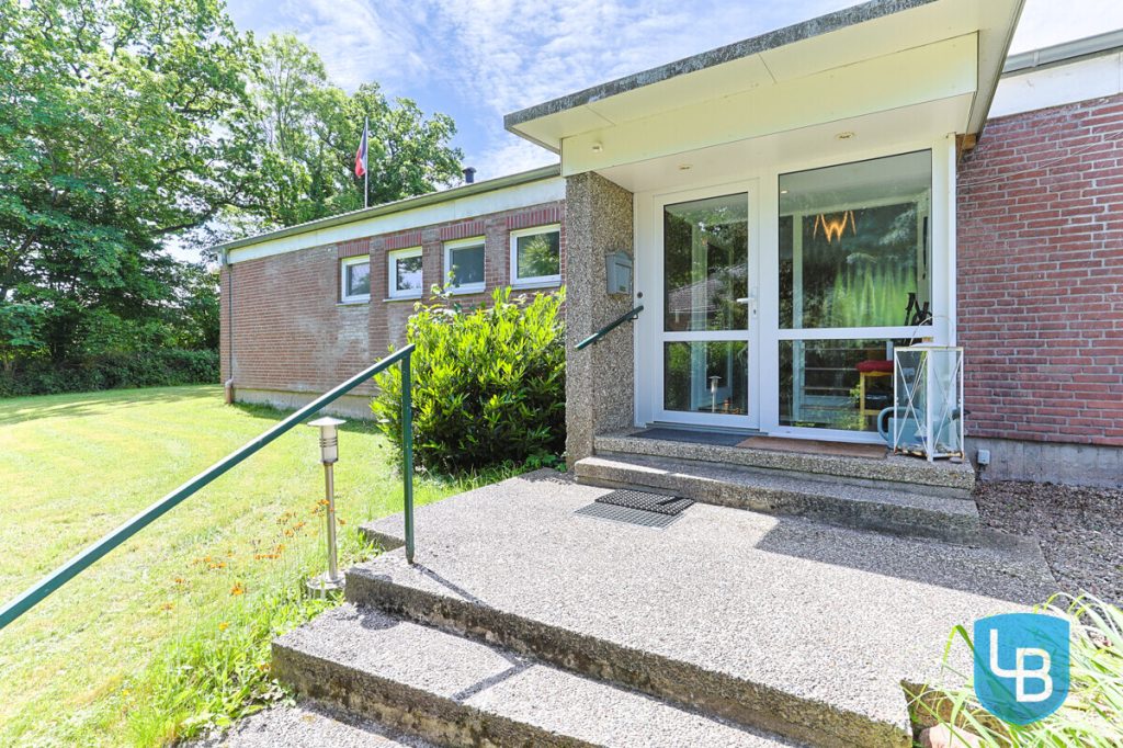 Immobilienangebot - Lensahn - Alle & Rest (Wohnen) - Wohnen auf einer Ebene mit viel Freiraum – Charmantes Einfamilienhaus auf großem Grundstück
