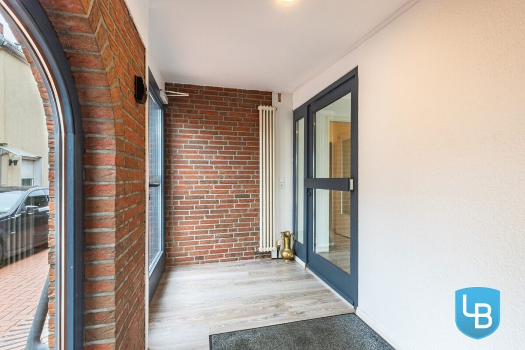Immobilienangebot - Kiel - Alle & Rest (Wohnen) - Eine Kapitalanlage die sich rechnet - Vermietetes Zweifamilienhaus