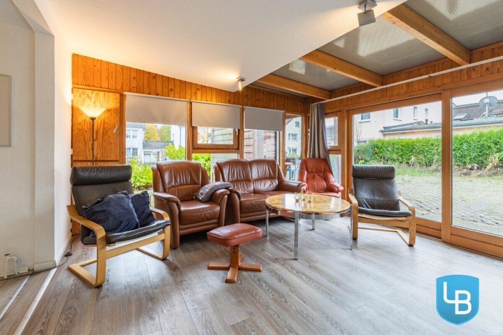 Immobilienangebot - Kiel - Alle & Rest (Wohnen) - Eine Kapitalanlage die sich rechnet - Vermietetes Zweifamilienhaus