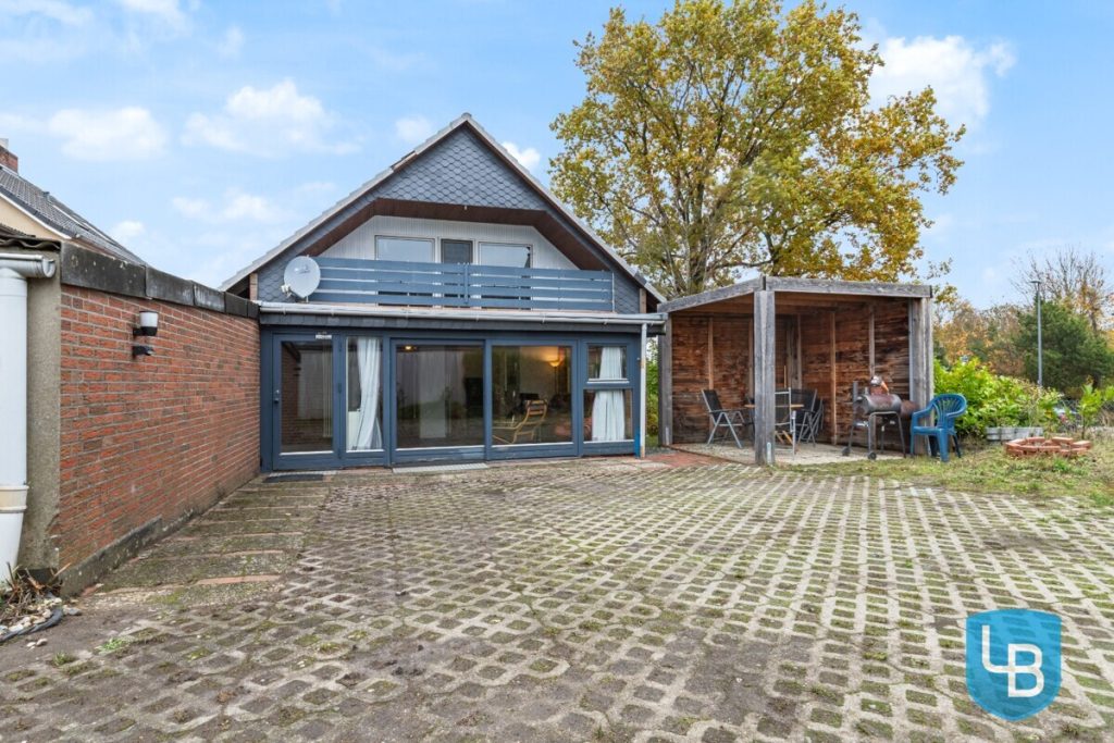 Immobilienangebot - Kiel - Alle & Rest (Wohnen) - Eine Kapitalanlage die sich rechnet - Vermietetes Zweifamilienhaus